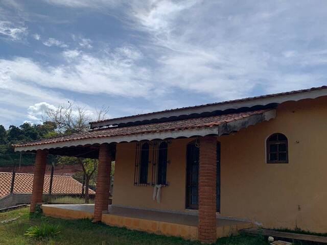 #4979 - Casa para Venda em Bom Jesus dos Perdões - SP