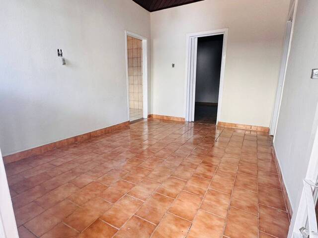 #3711 - Casa para Locação em Bom Jesus dos Perdões - SP - 3