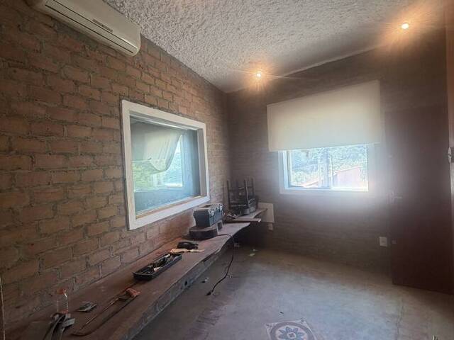 #3778 - Salão Comercial para Venda em Nazaré Paulista - SP