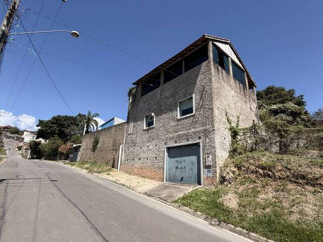 #3778 - Salão Comercial para Venda em Nazaré Paulista - SP