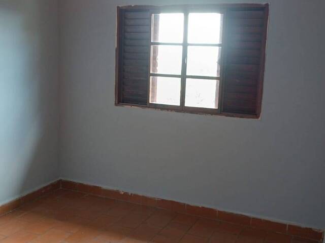 #3795 - Casa para Locação em Nazaré Paulista - SP
